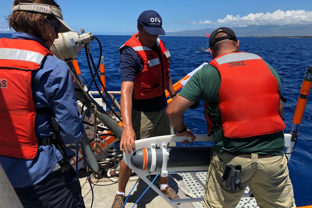 Hawaii’nin Tatlı Suyu Yeraltı Nehirlerinden Okyanusa Sızıyor 2 Hawaii’nin Tatlı Suyu Yeraltı Nehirlerinden Okyanusa Sızıyor 2
