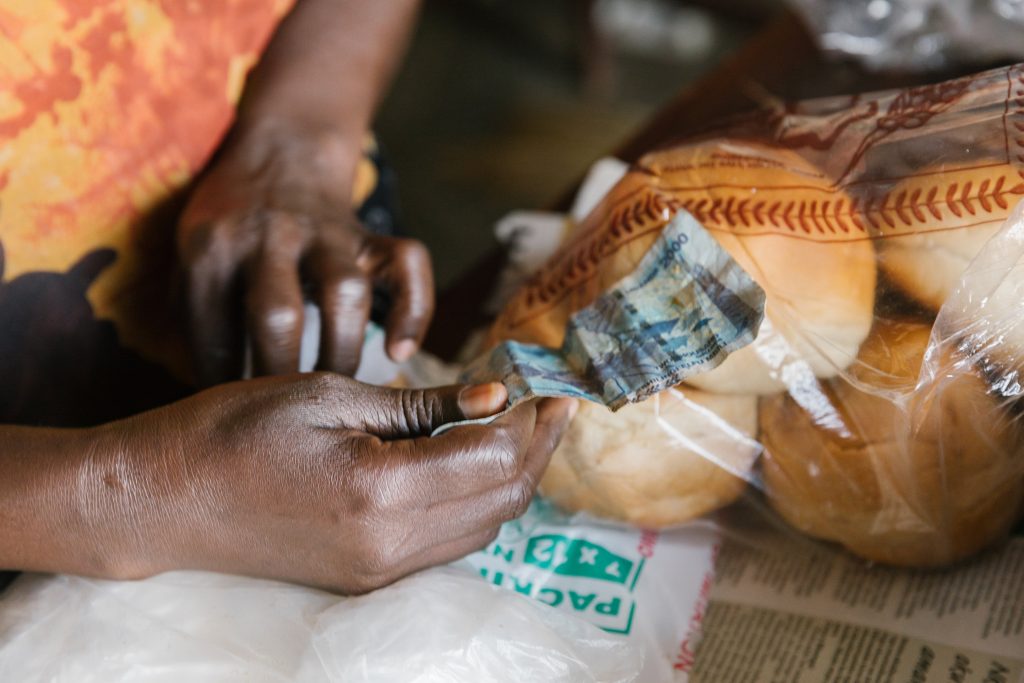 Bir Nehirden Onun Kapısına: Narwoga' nın Hikayesi 3 Bir Nehirden Onun Kapısına: Narwoga' nın Hikayesi 2